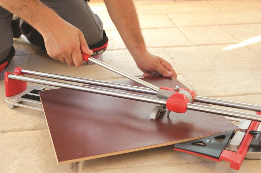 Плиткорез ручной с футляром STAR-40-N PLUS-Set RUBI 12996.jpg Плиткорез ручной с футляром STAR-40-N PLUS-Set RUBI 12996.jpg